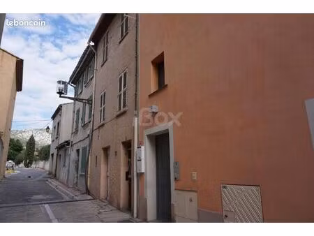 villa 3 pièces 63 m²