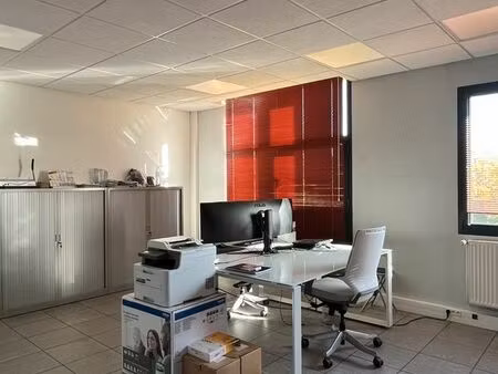 local commercial 22m² bois guillaume