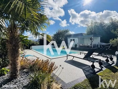 maison 8 pièces 156 m²