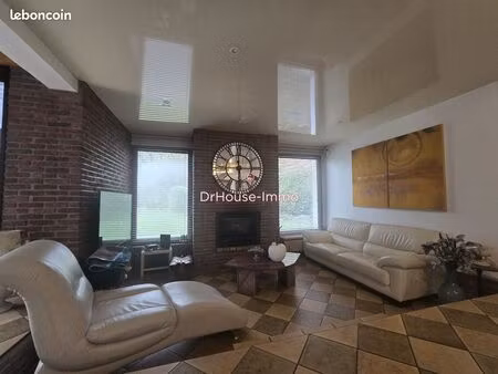 villa 5 pièces 167 m²