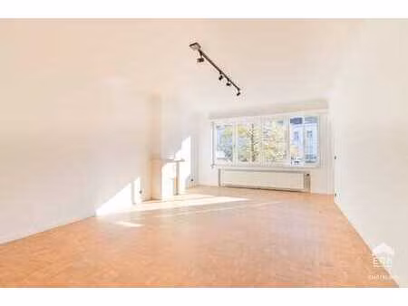 chatelain – superbe appartement 2 chambres avec terrasse