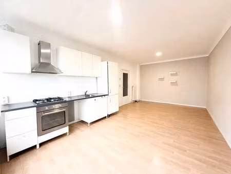 auderghem – appartement 1 ch + bureau