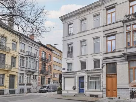 appartement à louer à saint-gilles € 5.200 (lk9rm) - era châtelain (ixelles ii) | zimmo