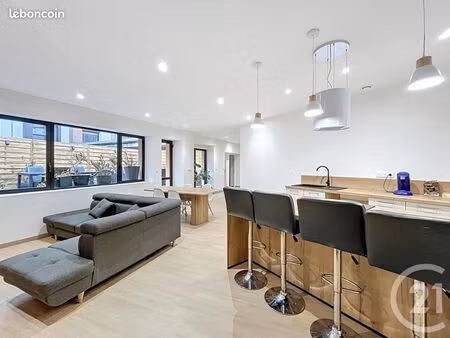 appartement 3 pièces 102 m²