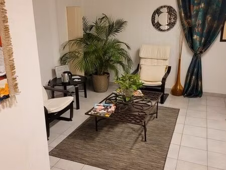 a louer bureaux 12m2 castries