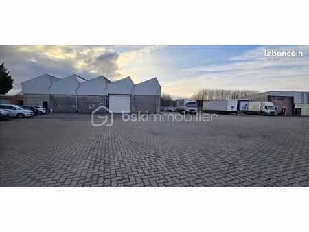 local d'activité 1 500 m²