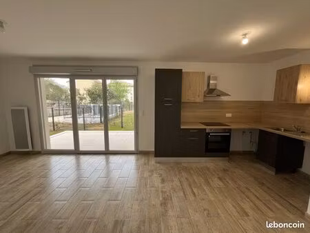 t2 neuf en rez de jardin dans résidence sécurisée