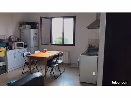 f2 calme et lumineux parking facile