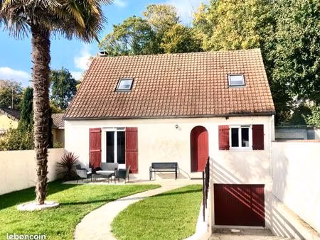 maison individuelle en plein centre ville