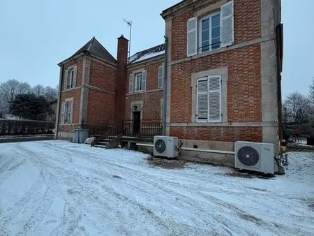 immeuble locatif  bonne rentabilité  de caractère avec terrain et parking