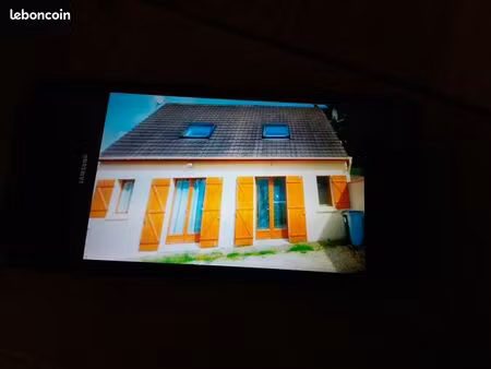 particulier vends pavillon f2 duplex 169000