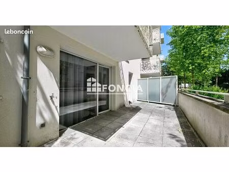 cergy le haut f2 en cours de location  residence recente avec terrasse  jardin  parking s/