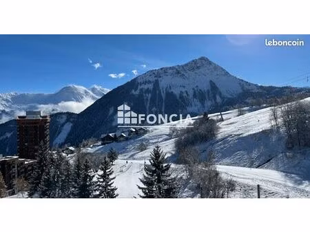 le corbier domaine des sybelles l’appartement bénéficie d’une double exposition ainsi que 