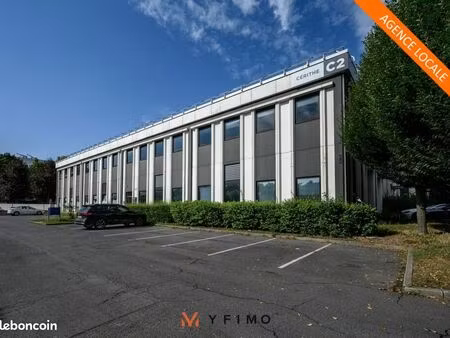 bureaux 544 m² cergy