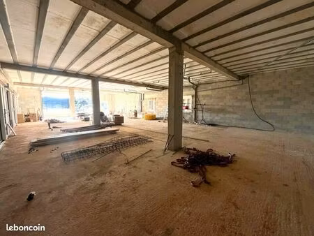 depot - entrepot 230 m² vidauban