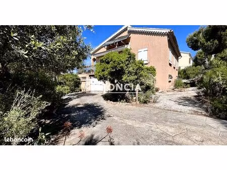 pin rolland/ possibilite division/ terrain 1380m2/ maison t6 de 180m2/ vue mer/ garage