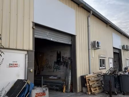 local 100 m² six-fours-les-plages