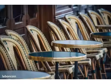 local restaurant 126 m²