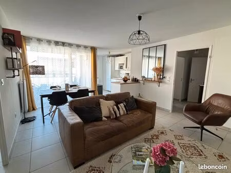 t3 lumineux et moderne – toulouse busca/saint-michel – parking & balcon