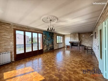 maison 9 pièces 201 m²