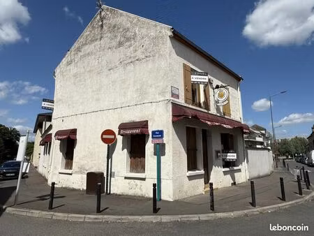 murs commerciaux 203 m² gonesse