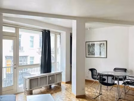 cosy studio  fully furnished on rue royale