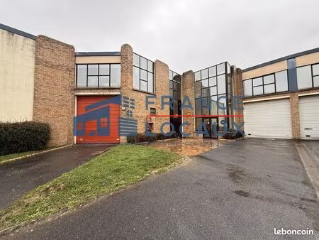 local d'activite 557 m² le thillay