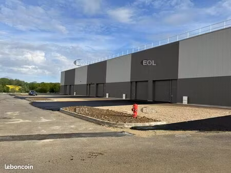 local d'activité 1 259 m²