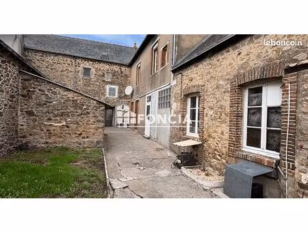 maison de bourg à rénover avec jardin et dépendances