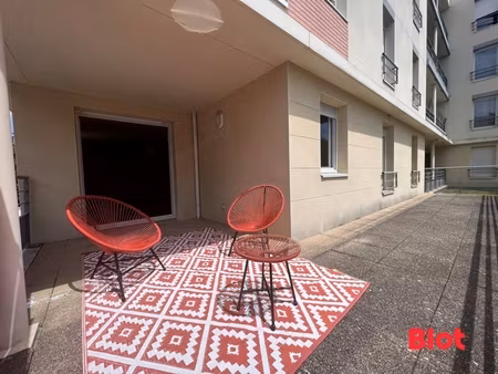 a vendre appartement type 4 avec terrasse exposée sud