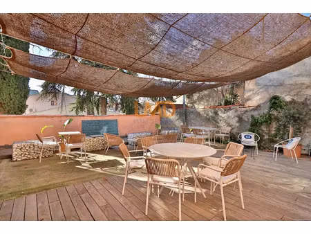 vente locaux professionnels 121 m² à le beausset (83330)  179 000 €