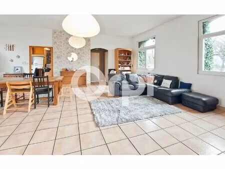 maison avrilly 156 m² t-6 à vendre  299 900 €