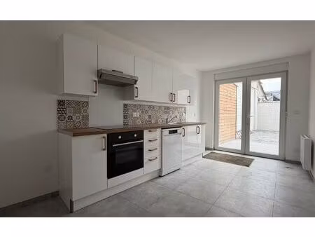 location maison  m² t-4 à saint-amand-les-eaux  920 €