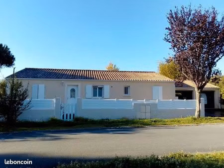 belle maison plain pied 121m2 avec 4 chambres et double garage