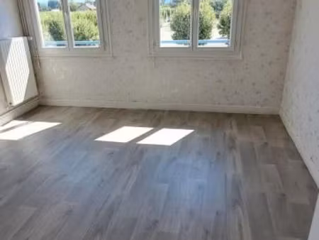 appartement 3 pièces 50 m²