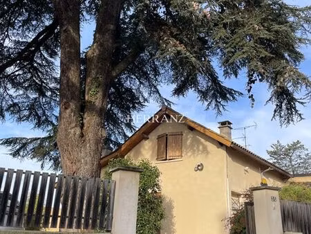 immeuble 6 pièces 615 m²