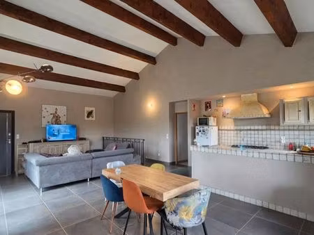 à louer – belle villa de plain-pied avec grand terrain à ambialet