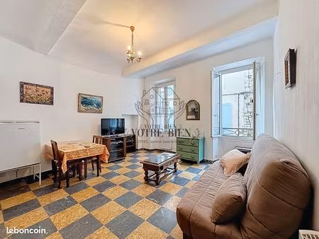 studio 1 pièce 33 m²