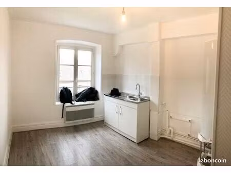 3 pièces proche petite france