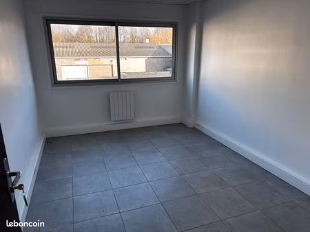 a louer bureau 14 m2