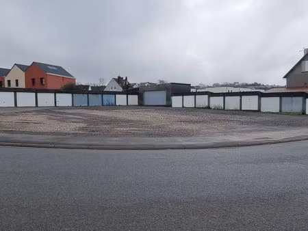 parking/box 1 pièce 14 m²