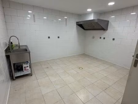 local 4 dark kitchens clé en main à argenteuil / faible loyer / 2 pas de l'a86