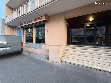local commercial 97 m² le puy en velay