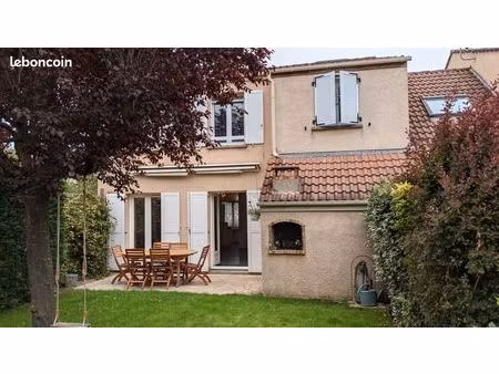 maison individuelle - 5 pièces - 99m² - 4 chambres