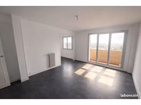 t4 rénové et lumineux - résidence sécurisée - 67 m²