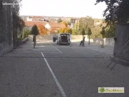parking/box angoulême