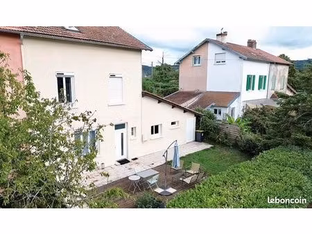 maison 4 pièces 85 m²