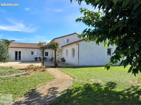 maison 6 pièces 178 m²