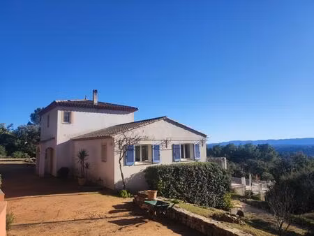 lorgues  maison tradtionnelle de 142 m² habitable sur 1 hectare de terrain