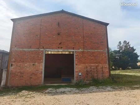 location entrepôt hangar